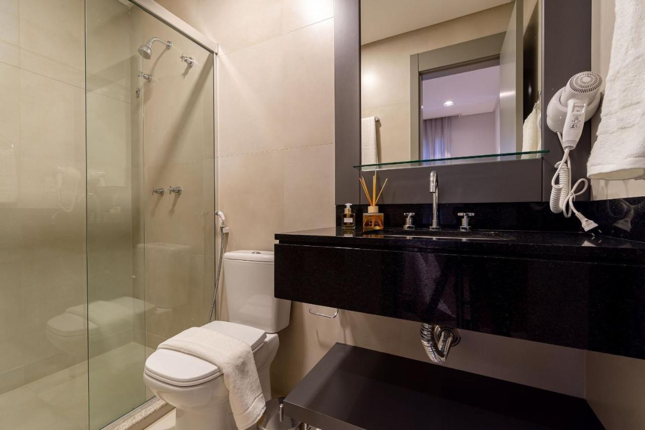 Aion Suites 103 - Compacto E Luxuoso Loft - Rooftop Com Piscina E Academia - A Poucos Passos Da Praia Bombinhas Εξωτερικό φωτογραφία